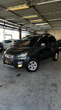 FIAT IDEA 1.8 MPI ADVENTURE 16V FLEX 4P MANUAL FIAT IDEA 1.8 MPI ADVENTURE 16V FLEX 4P MANUAL
